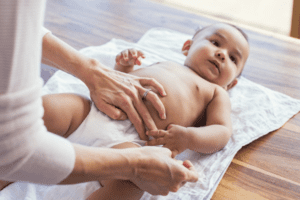 signs in your newborn that you should take them to the pediatrician 